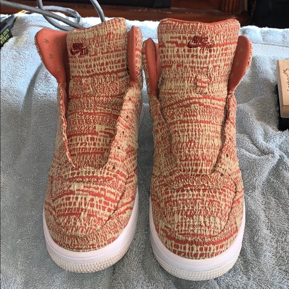 Nike Air Force one high Flyknit size 10